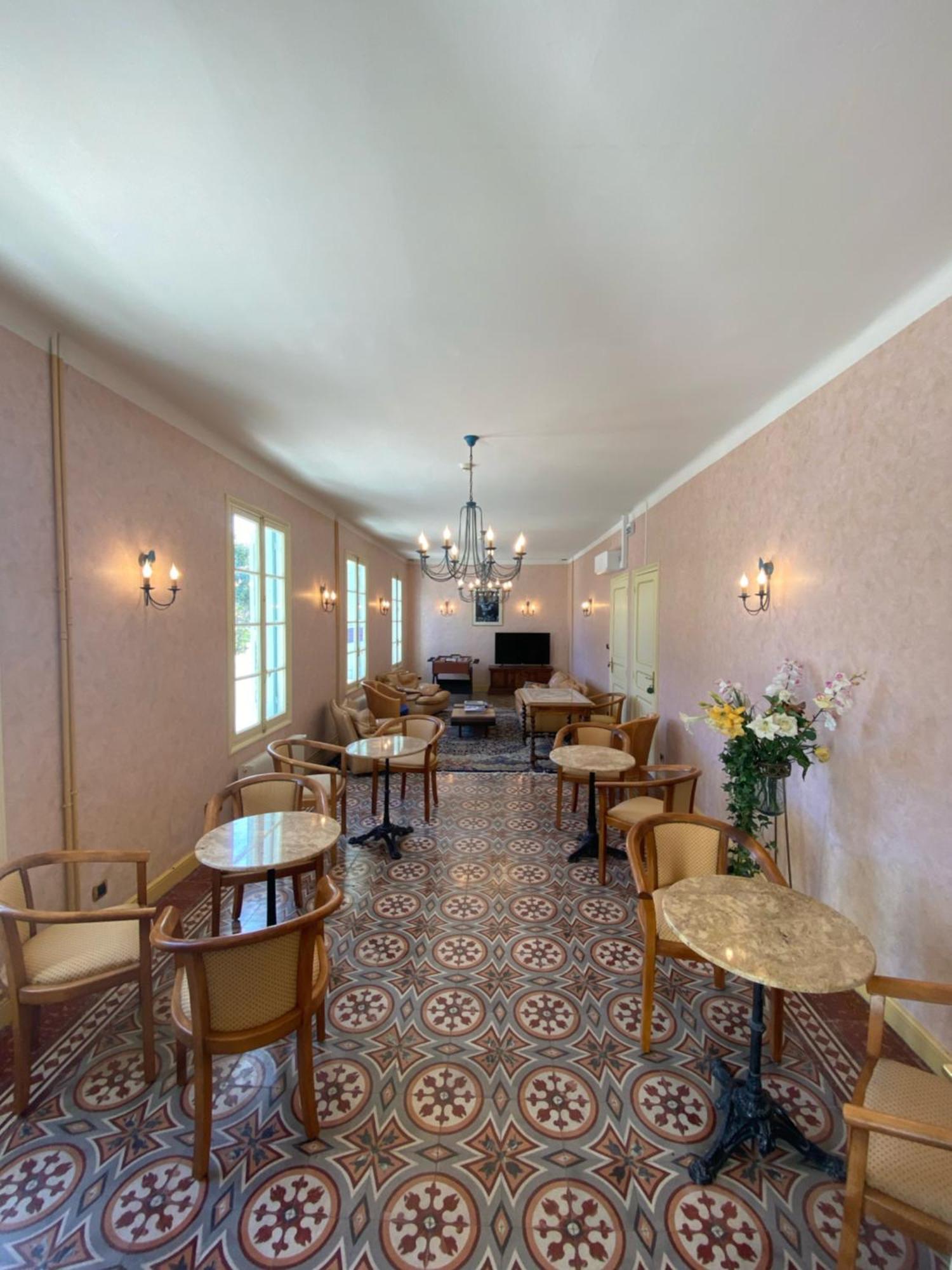 Hotel Le Floreal Le Soler Exterior foto